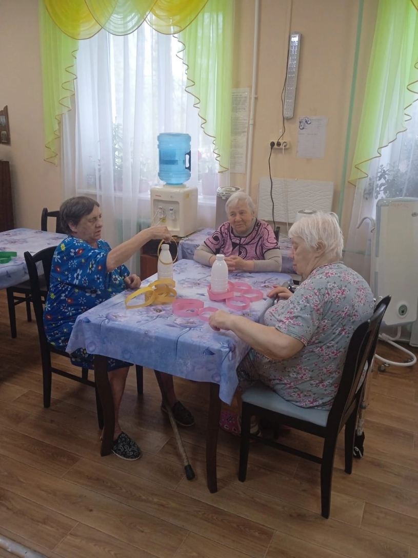 Партийный проет "Старшее поколение" 